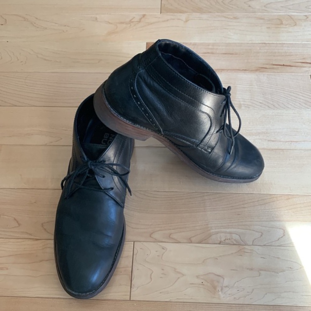 Nunn Bush Lace Up Leather Booties